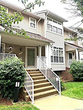 $2,200 | 11695 Squiers Boulevard, Utica, MI 48315