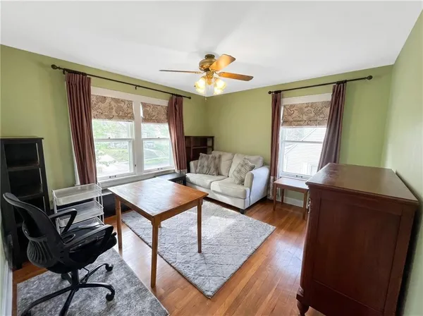 $215,000 | 609 South Buchanan Street, Maryville, MO 64468