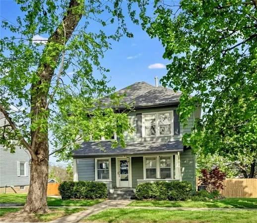 $215,000 | 609 South Buchanan Street, Maryville, MO 64468