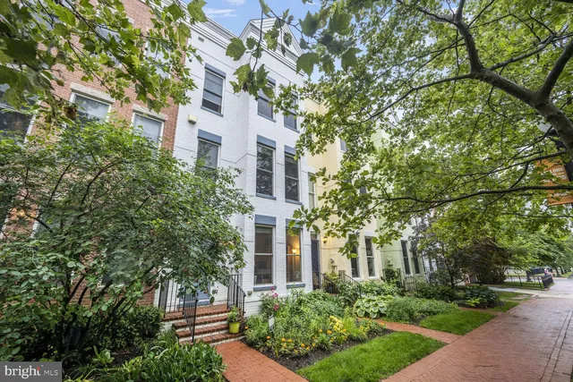 $1,119,000 | 311 I Street Southeast, Washington, DC 20003