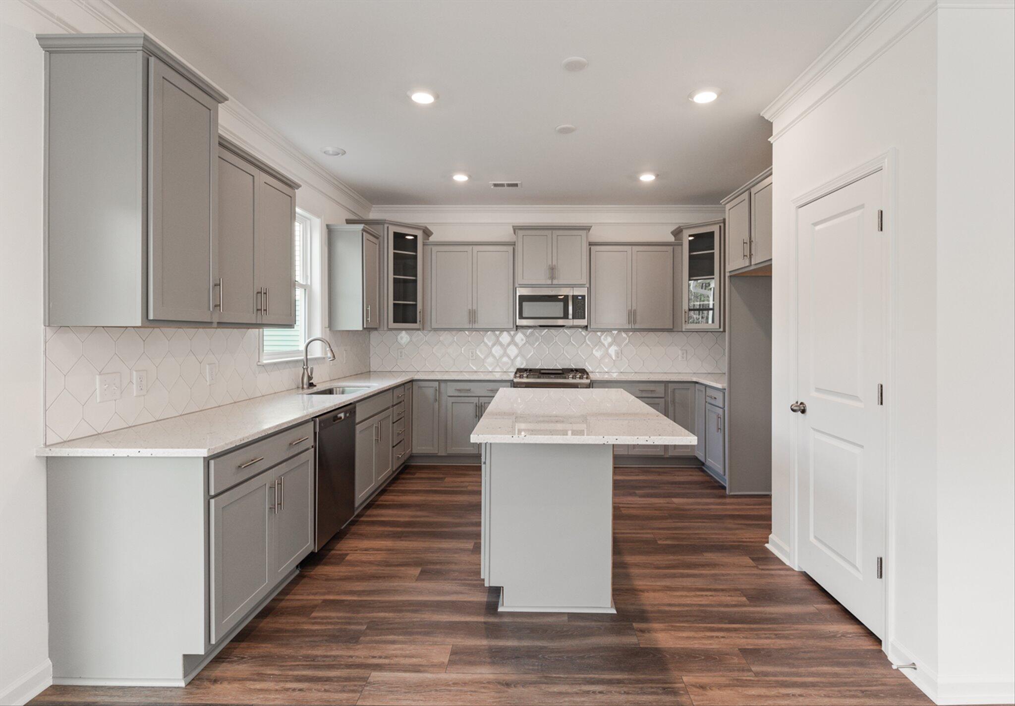 307 Blue Oak Drive Moncks Corner, SC 29461 - Photo 10 of 33 Kitchen