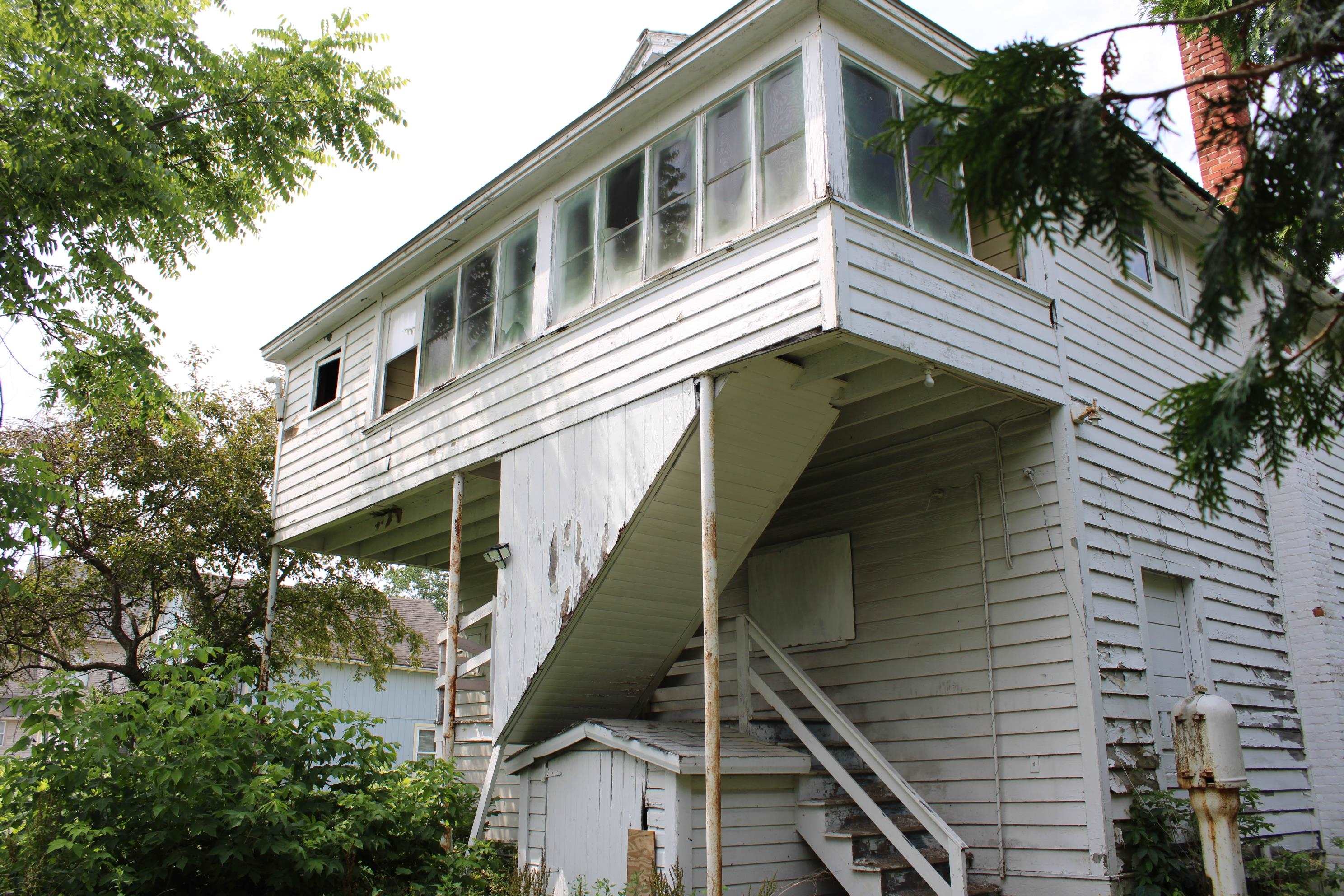 134 Maple Street Rutland, VT 05701 - Photo 3 of 25