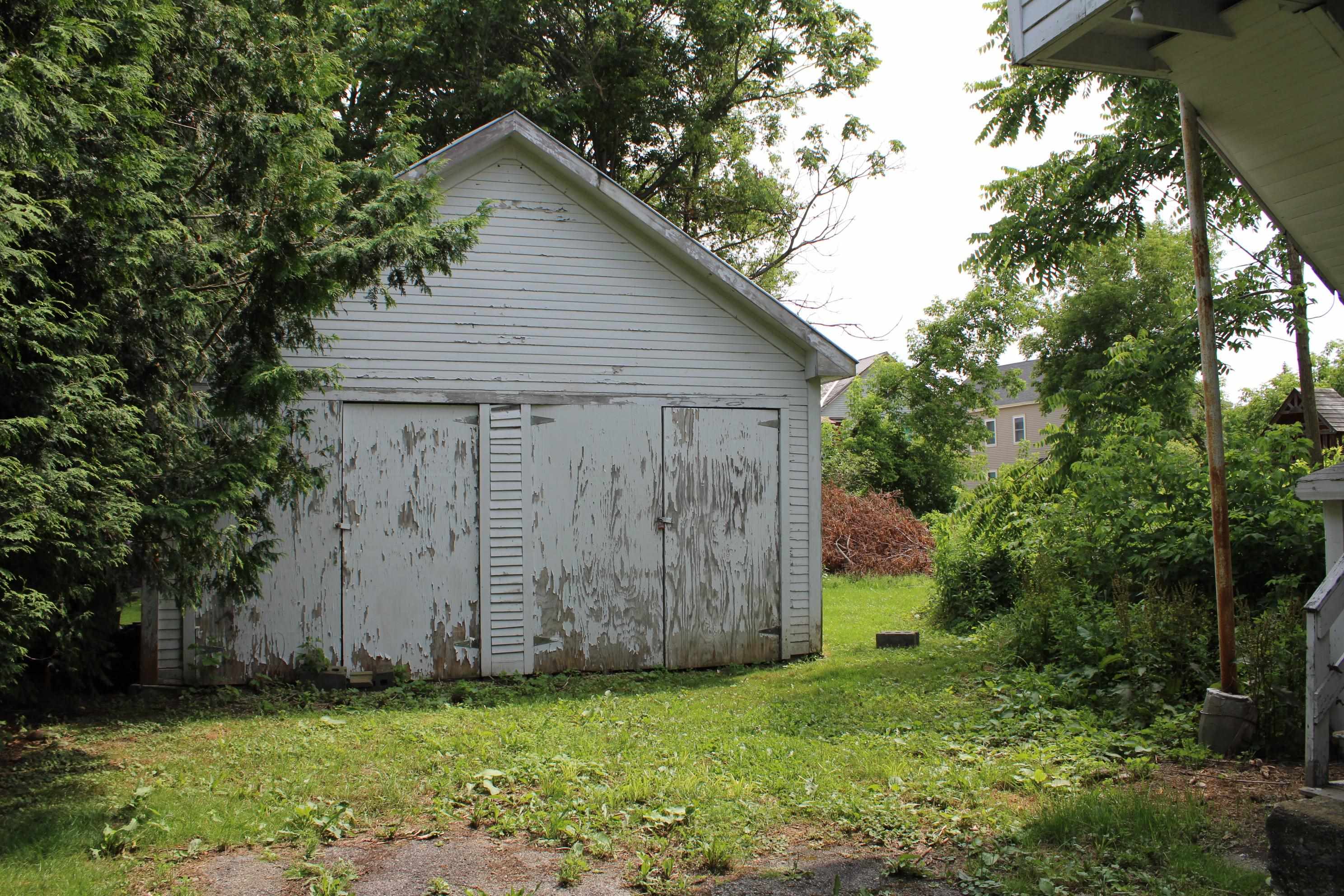 134 Maple Street Rutland, VT 05701 - Photo 5 of 25