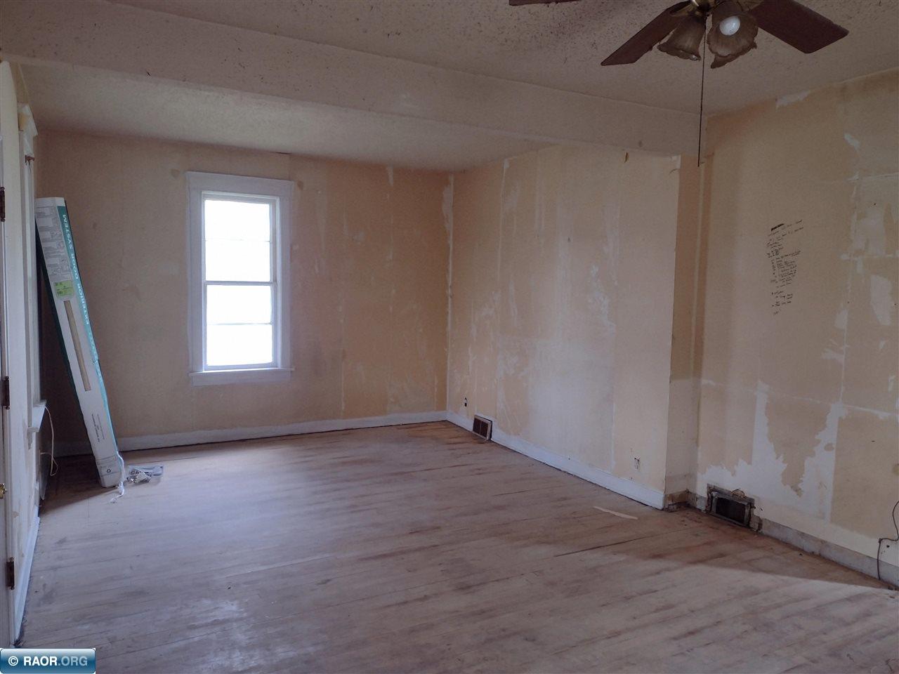 1318 South 9th Street Virginia, MN 55792 - Photo 7 of 10
