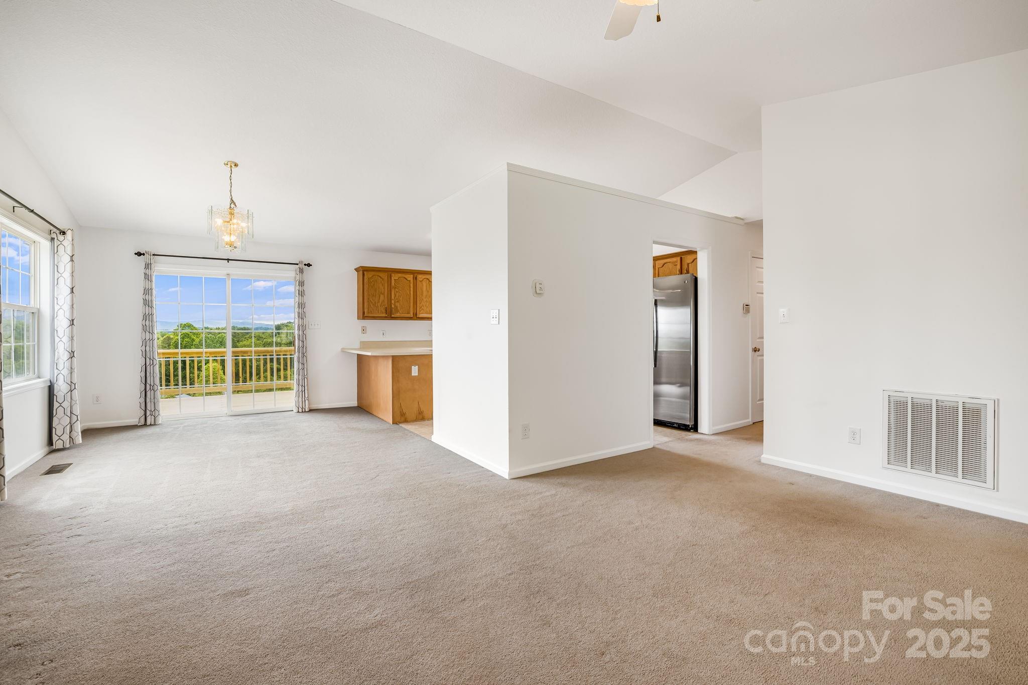87 Collins Road Marshall, NC 28753 - Photo 12 of 48 Gallery Image 12