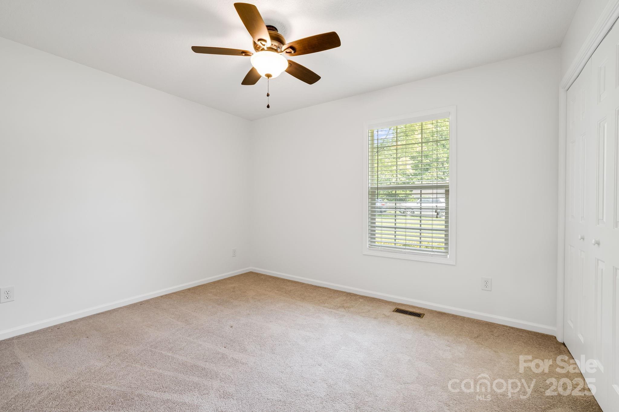 87 Collins Road Marshall, NC 28753 - Photo 25 of 48 Gallery Image 25