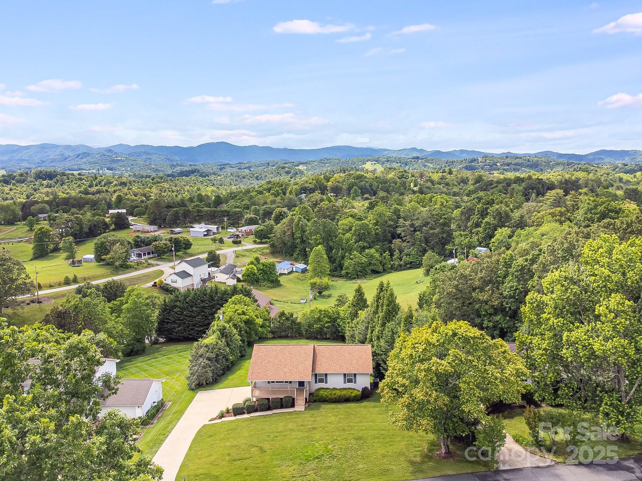 87 Collins Road Marshall, NC 28753 - Photo 45 of 48 Gallery Image 45