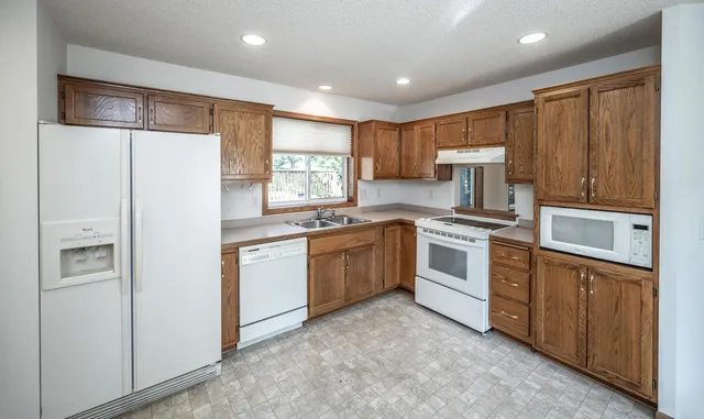 $269,900 | 109 Oak Street, Farmington, MN 55024