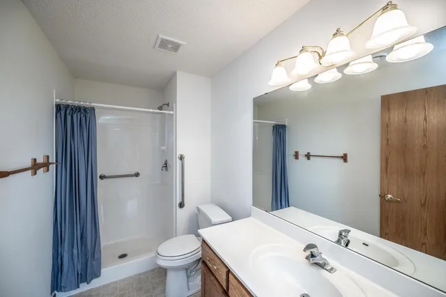 $269,900 | 109 Oak Street, Farmington, MN 55024