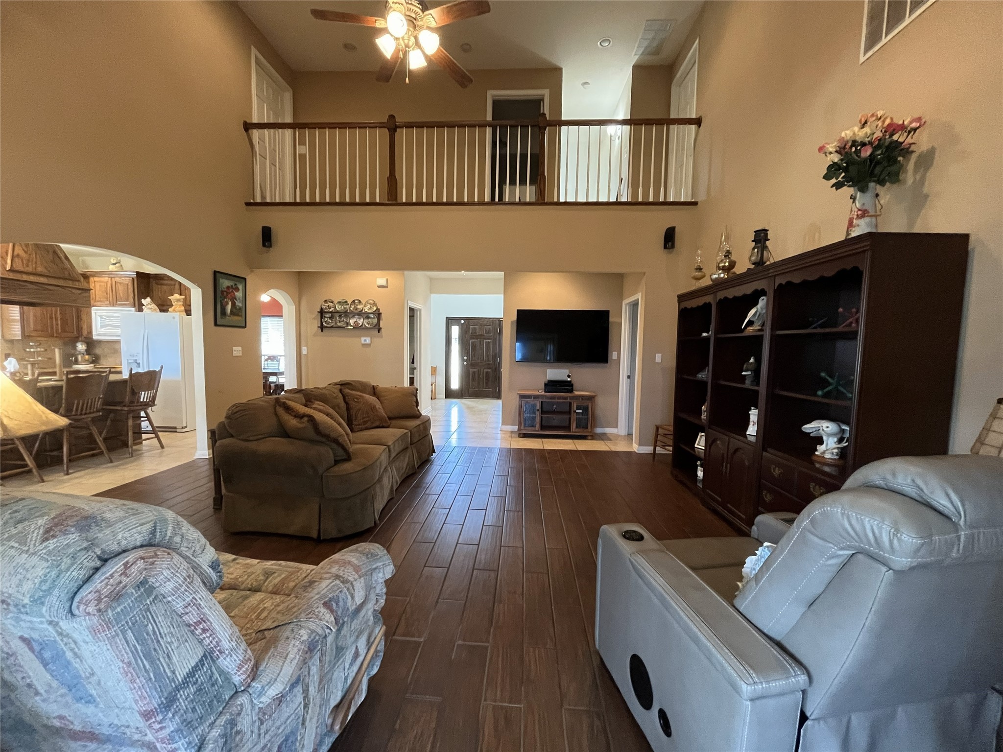 19846 Post Oak Loop Thornton, TX 76687 - Photo 28 of 44 a living room with furniture and a fireplace