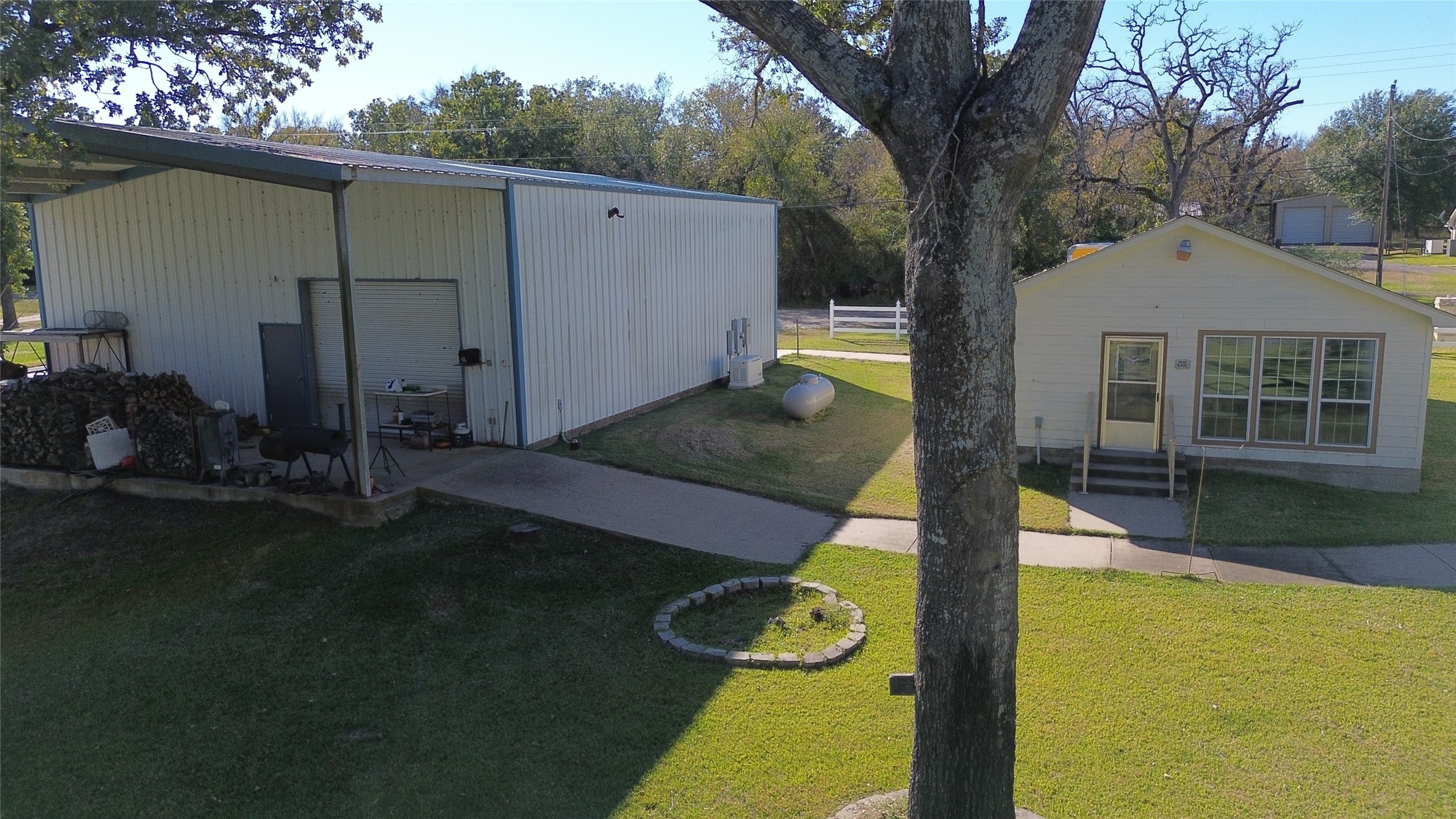 19846 Post Oak Loop Thornton, TX 76687 - Photo 40 of 44 a view of a house with backyard and sitting area