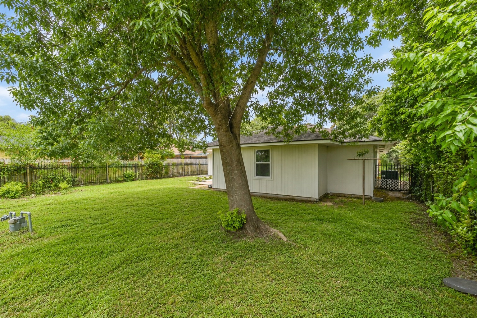 1110 Dunstan Road Pasadena, TX 77502 - Photo 38 of 40