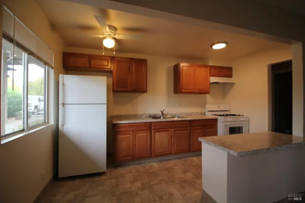 $1,500 | 1567 Alamo Drive, Unit 3, Vacaville, CA 95687