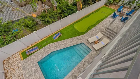 $2,995,000 | 1537 Siesta Drive, Sarasota, FL 34239