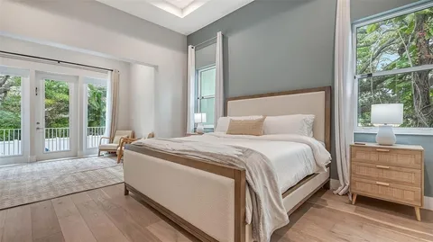 $2,995,000 | 1537 Siesta Drive, Sarasota, FL 34239