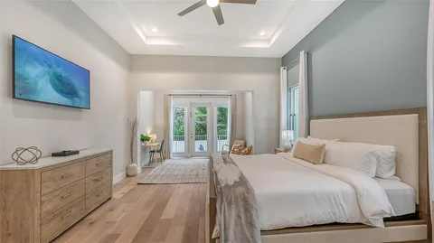 $2,995,000 | 1537 Siesta Drive, Sarasota, FL 34239