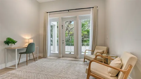 $2,995,000 | 1537 Siesta Drive, Sarasota, FL 34239