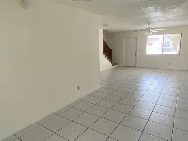 $2,400 | 4901 Pier Drive, Greenacres, FL 33463