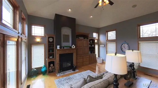 $545,000 | 610 Oak Park Boulevard, West Plains, MO 65775