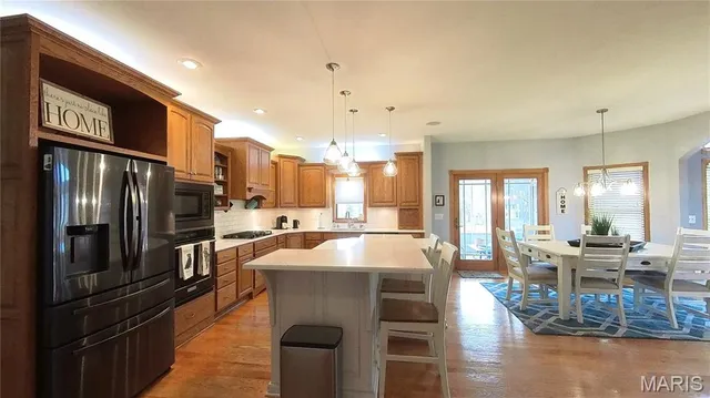 $545,000 | 610 Oak Park Boulevard, West Plains, MO 65775