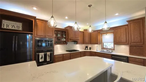 $545,000 | 610 Oak Park Boulevard, West Plains, MO 65775