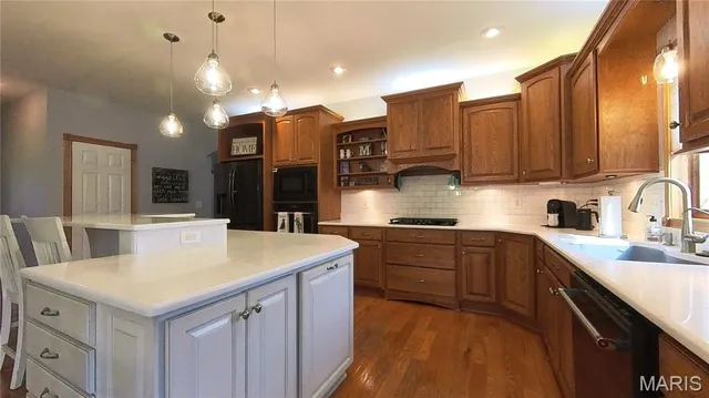 $545,000 | 610 Oak Park Boulevard, West Plains, MO 65775