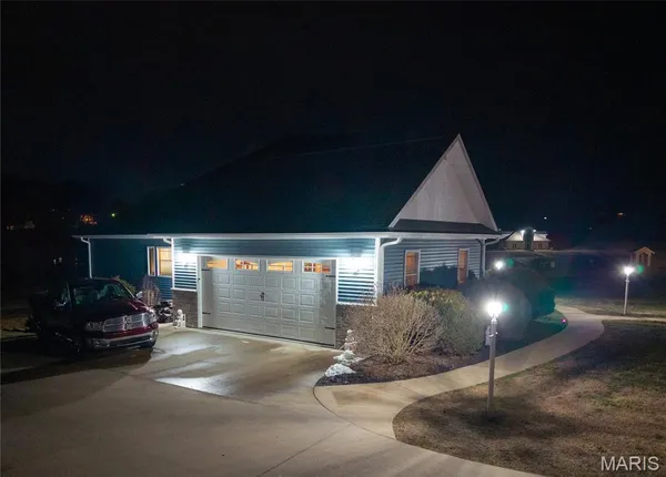 $545,000 | 610 Oak Park Boulevard, West Plains, MO 65775