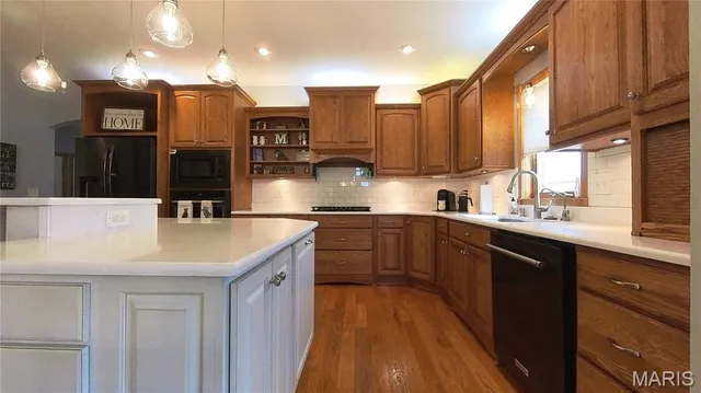 $545,000 | 610 Oak Park Boulevard, West Plains, MO 65775