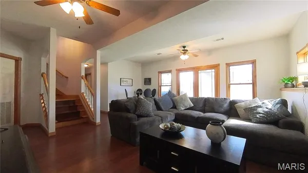 $545,000 | 610 Oak Park Boulevard, West Plains, MO 65775