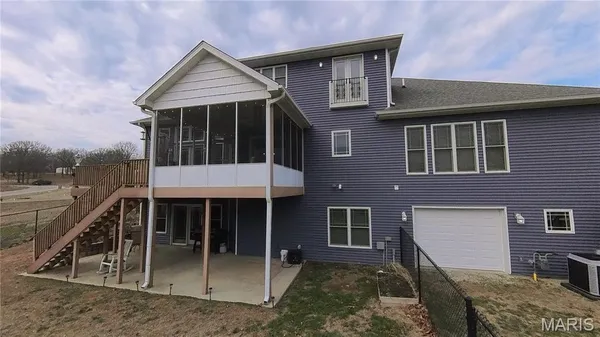 $545,000 | 610 Oak Park Boulevard, West Plains, MO 65775