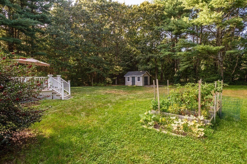 33 Thomas Road Berkley, MA 02779 - Photo 5 of 15 Gallery Image 5