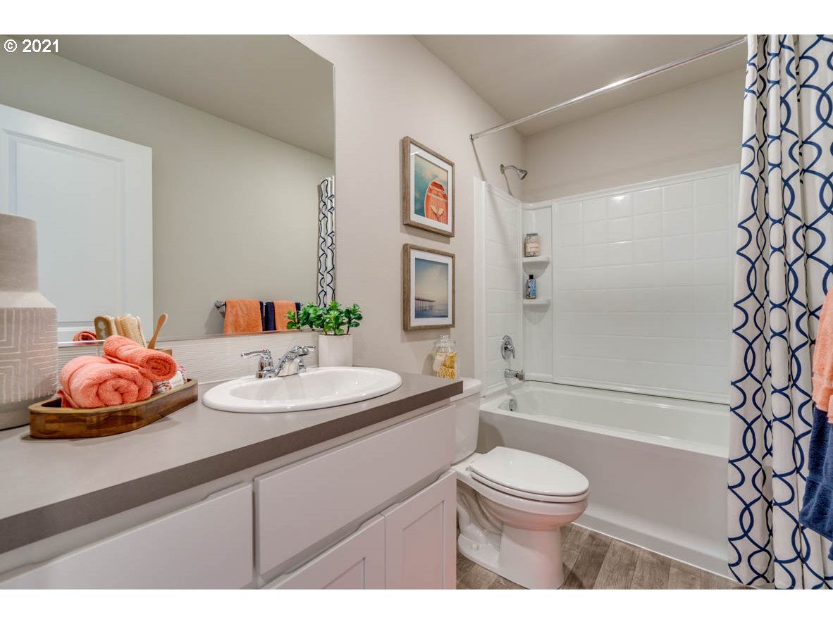 15792 Northwest Brugger Road Portland, OR 97229 - Photo 12 of 21 Gallery Image 12