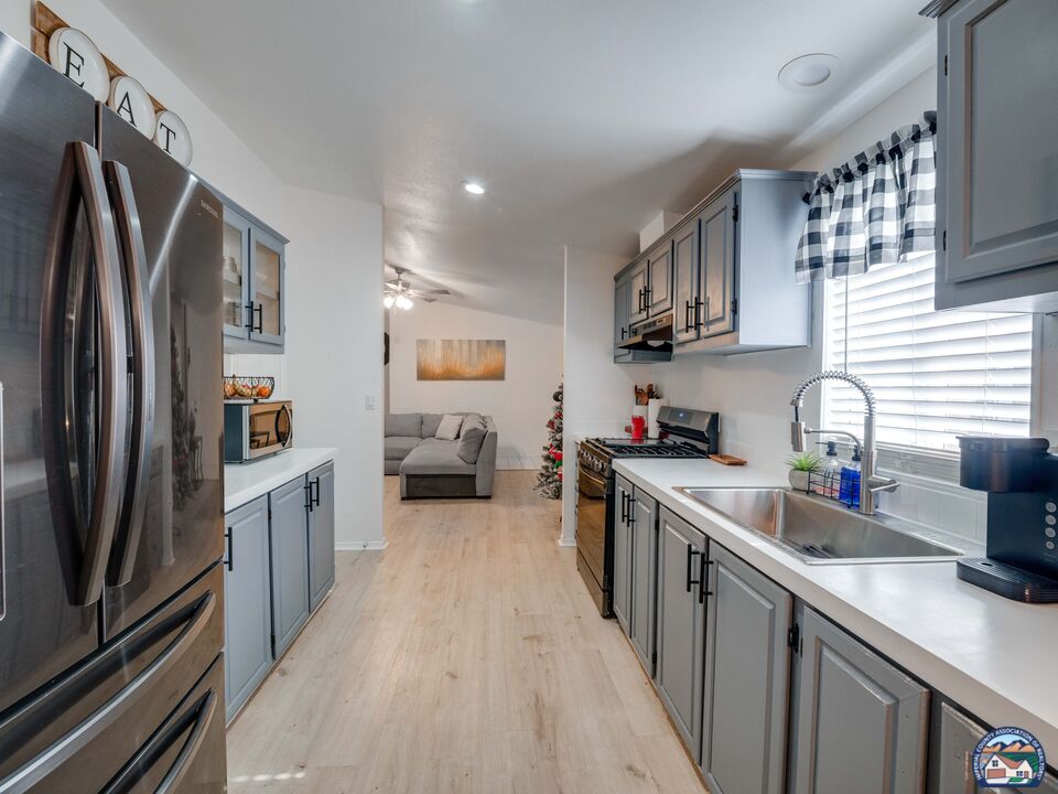 1601 Drew Road, Unit 16 El Centro, CA 92243 - Photo 7 of 17 Gallery Image 7