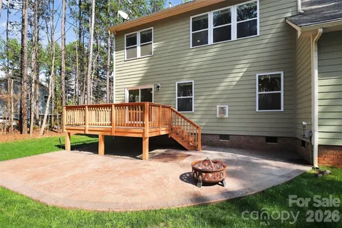 a house view with a garden space