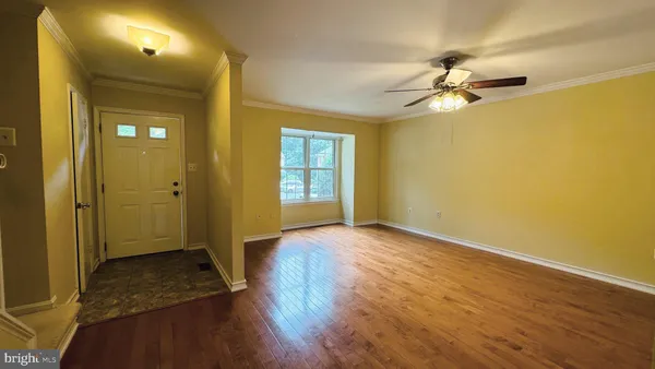 $3,000 | 3950 Collis Oak Court, Fairfax, VA 22033