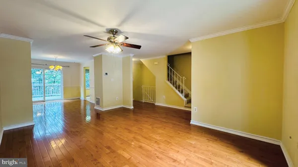 $3,000 | 3950 Collis Oak Court, Fairfax, VA 22033
