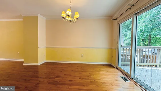 $3,100 | 3950 Collis Oak Court, Fairfax, VA 22033