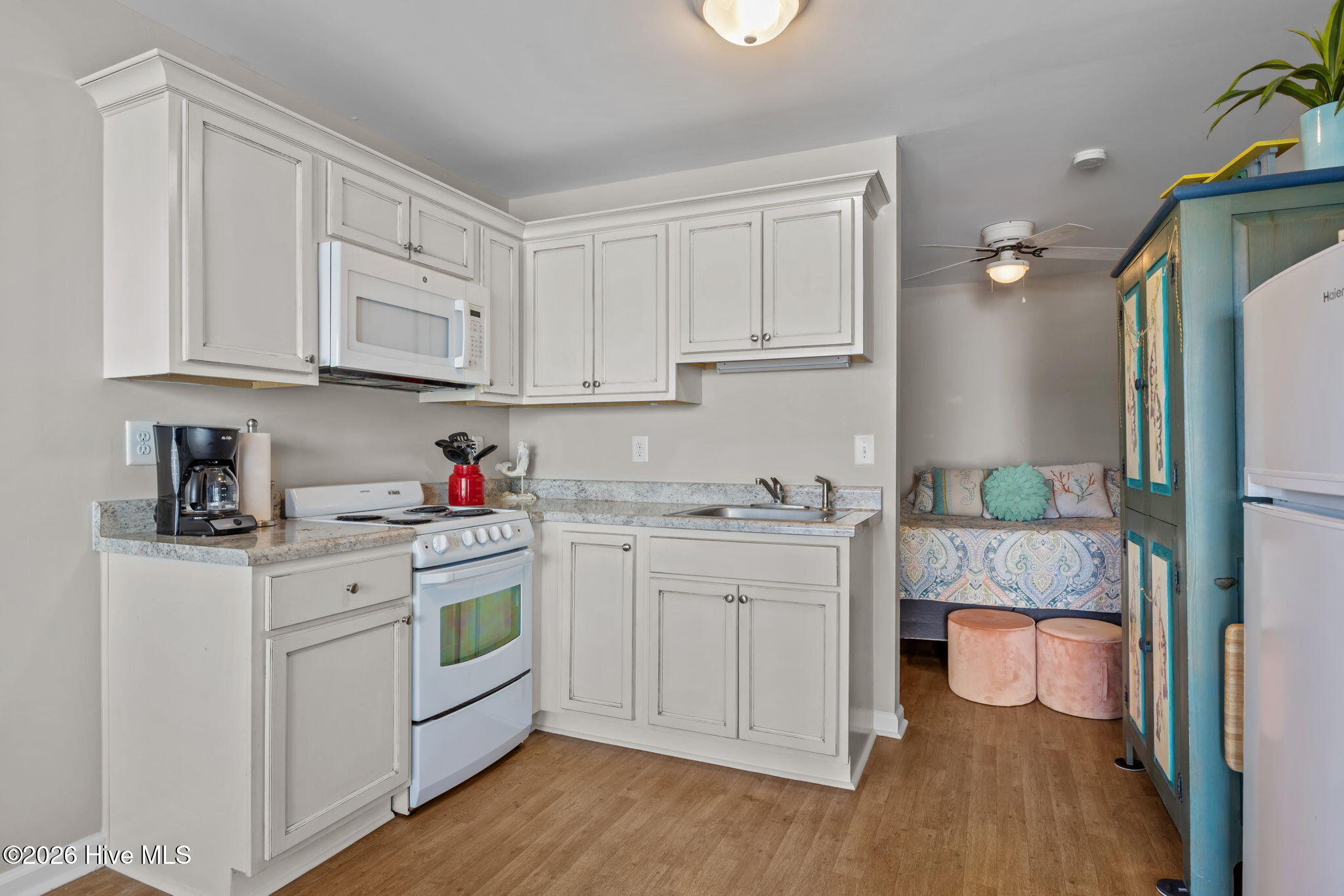 2401 West Fort Macon Road, Unit 136 Atlantic Beach, NC 28512 - Photo 11 of 39 10-web-or-mls-1S3A4946