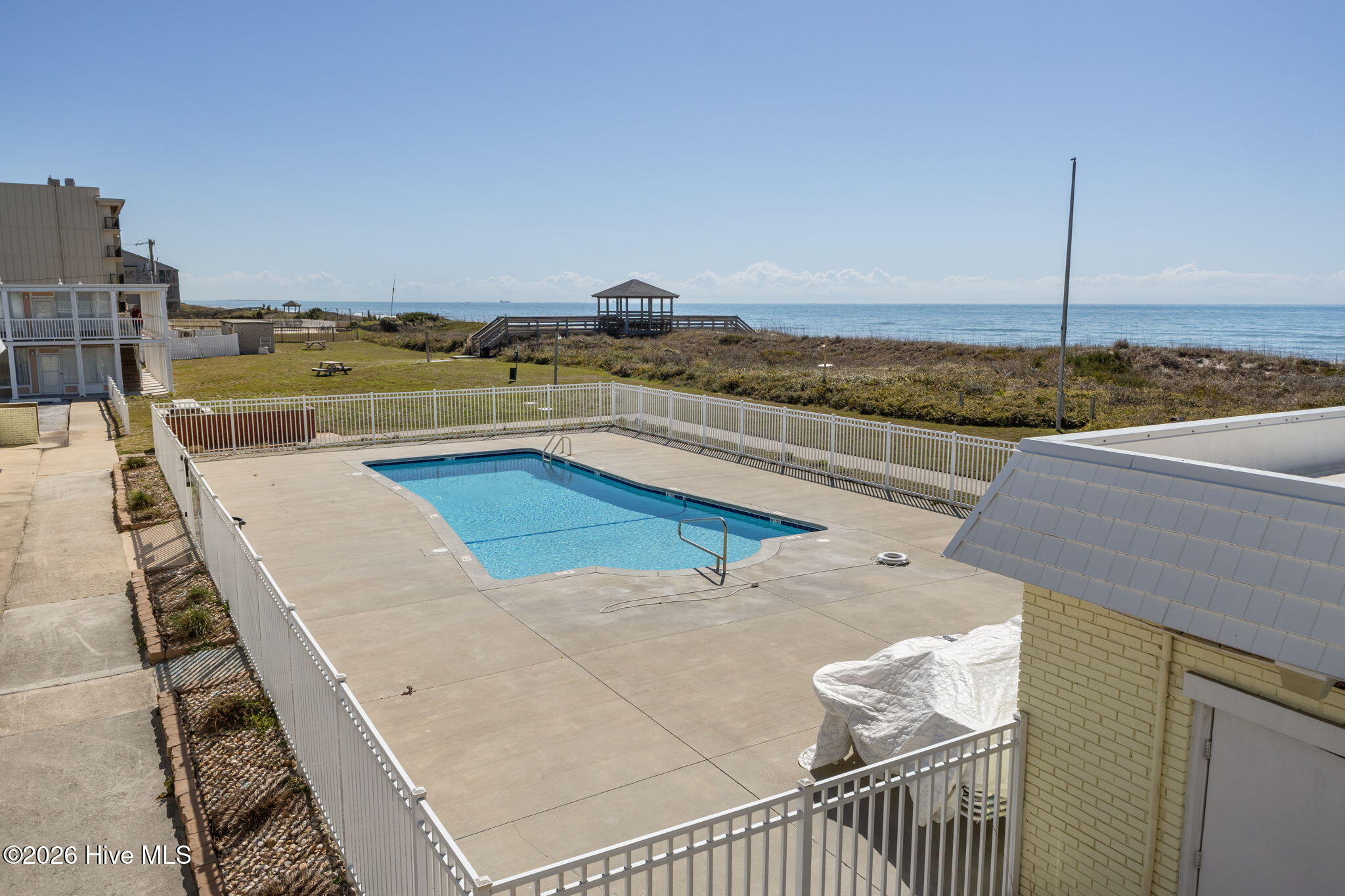 2401 West Fort Macon Road, Unit 136 Atlantic Beach, NC 28512 - Photo 5 of 39 23-web-or-mls-1S3A4992