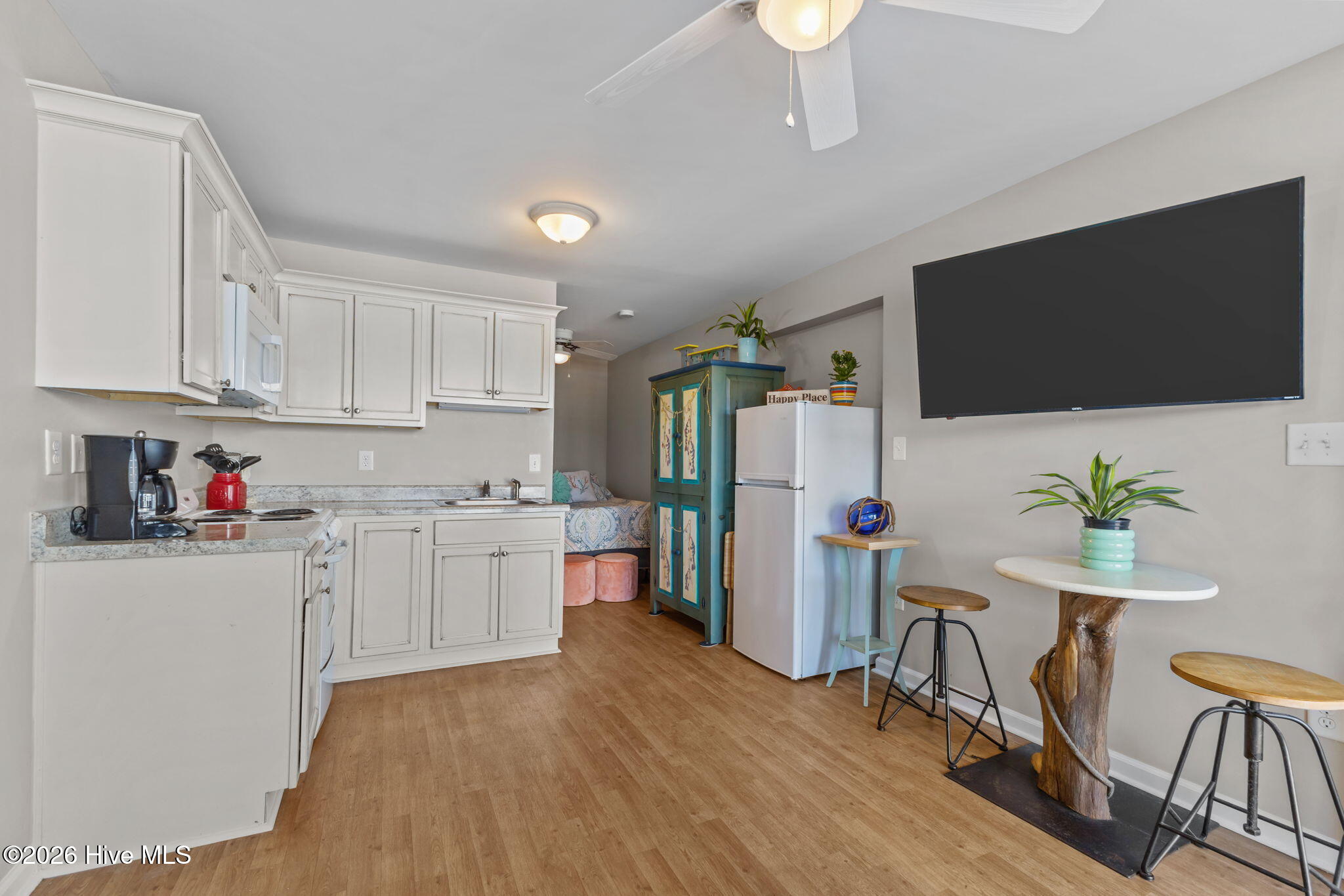 2401 West Fort Macon Road, Unit 136 Atlantic Beach, NC 28512 - Photo 6 of 39 8-web-or-mls-1S3A4934