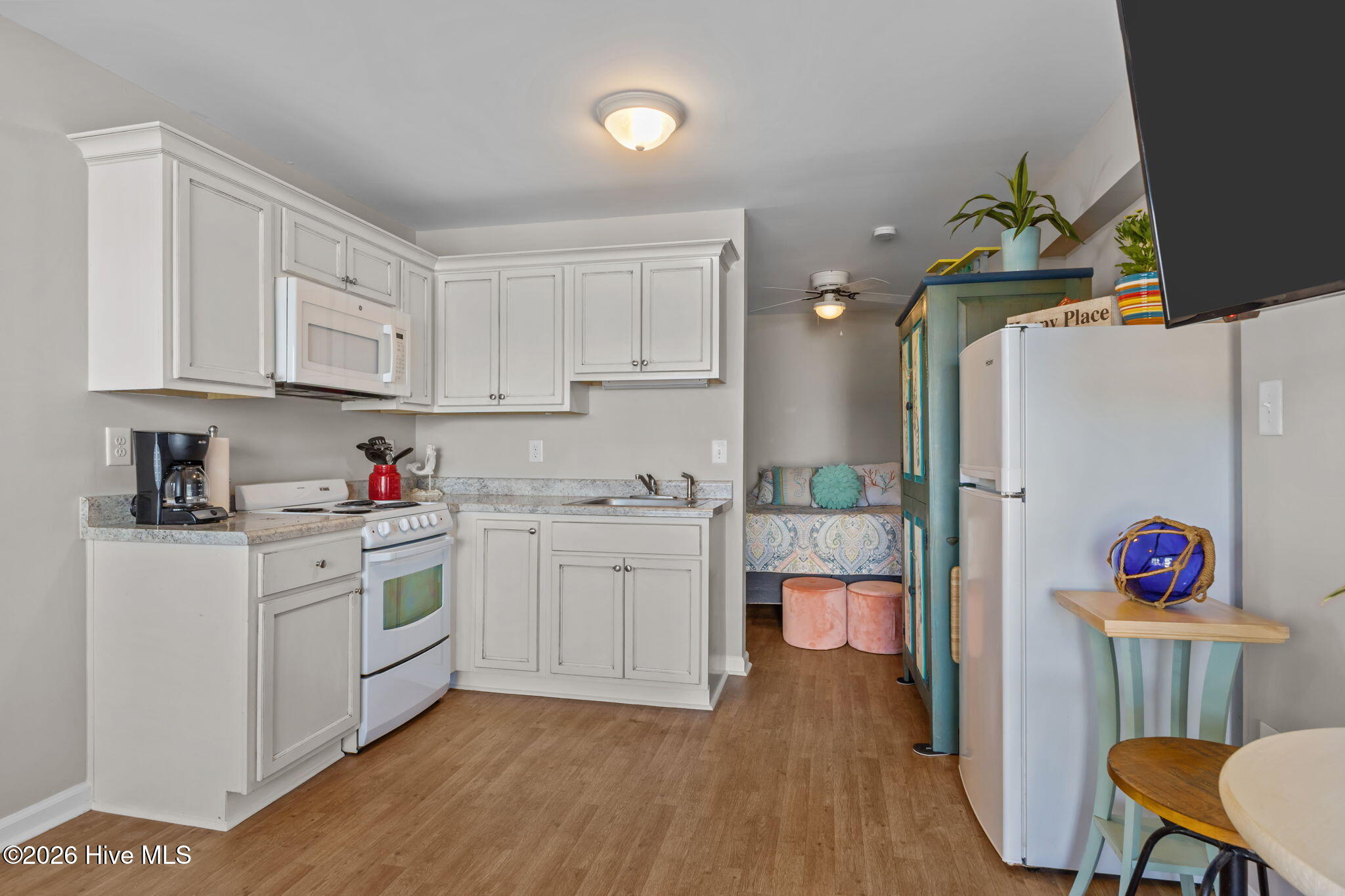 2401 West Fort Macon Road, Unit 136 Atlantic Beach, NC 28512 - Photo 7 of 39 9-web-or-mls-1S3A4940