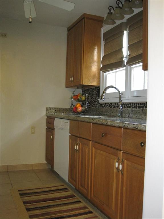 402 Olympia Road Pittsburgh, PA 15211 - Photo 7 of 25