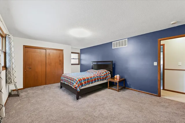 $299,900 | 805 East Shurts Street, Urbana, IL 61801