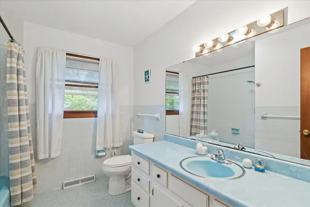 $299,900 | 805 East Shurts Street, Urbana, IL 61801