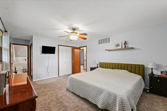 $299,900 | 805 East Shurts Street, Urbana, IL 61801