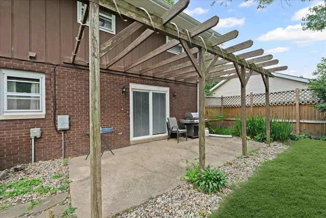 $299,900 | 805 East Shurts Street, Urbana, IL 61801