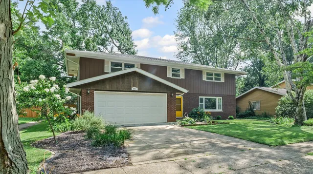 $299,900 | 805 East Shurts Street, Urbana, IL 61801