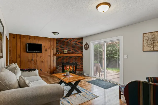 $299,900 | 805 East Shurts Street, Urbana, IL 61801