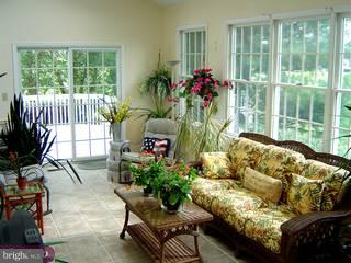 18 Zaitz Farm Road Princeton Junction, NJ 08550 - Photo 2 of 6