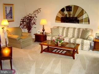18 Zaitz Farm Road Princeton Junction, NJ 08550 - Photo 3 of 6